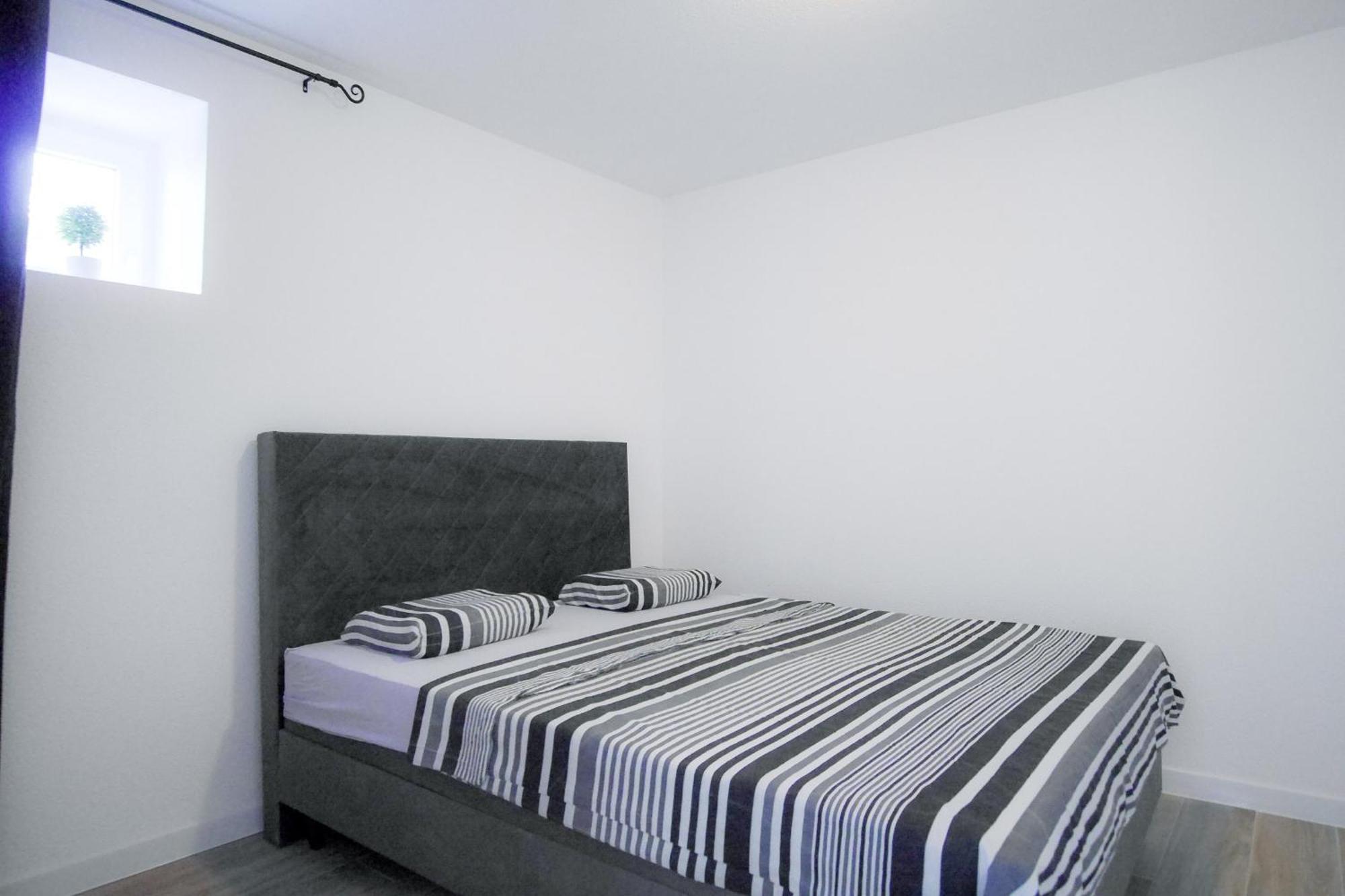 Villa Stipe Jesenice  Exteriör bild