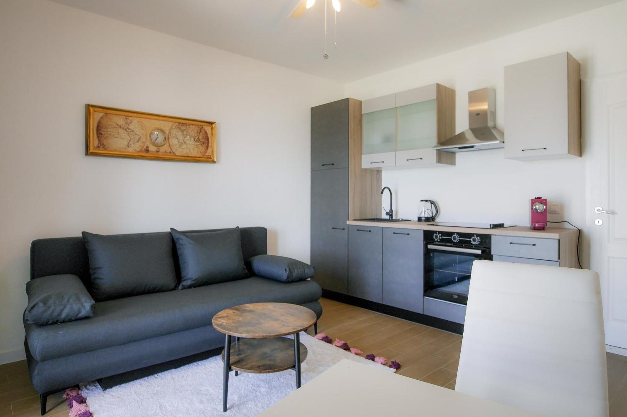 Villa Stipe Jesenice  Exteriör bild